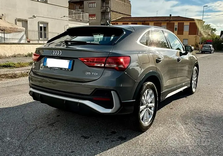 Audi Q3 2023 photo 3