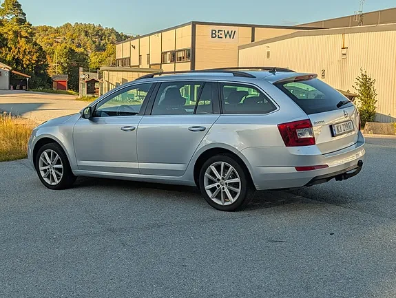 Skoda Octavia 2016 photo 3