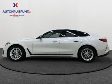 BMW 4 Series 2022 photo 2