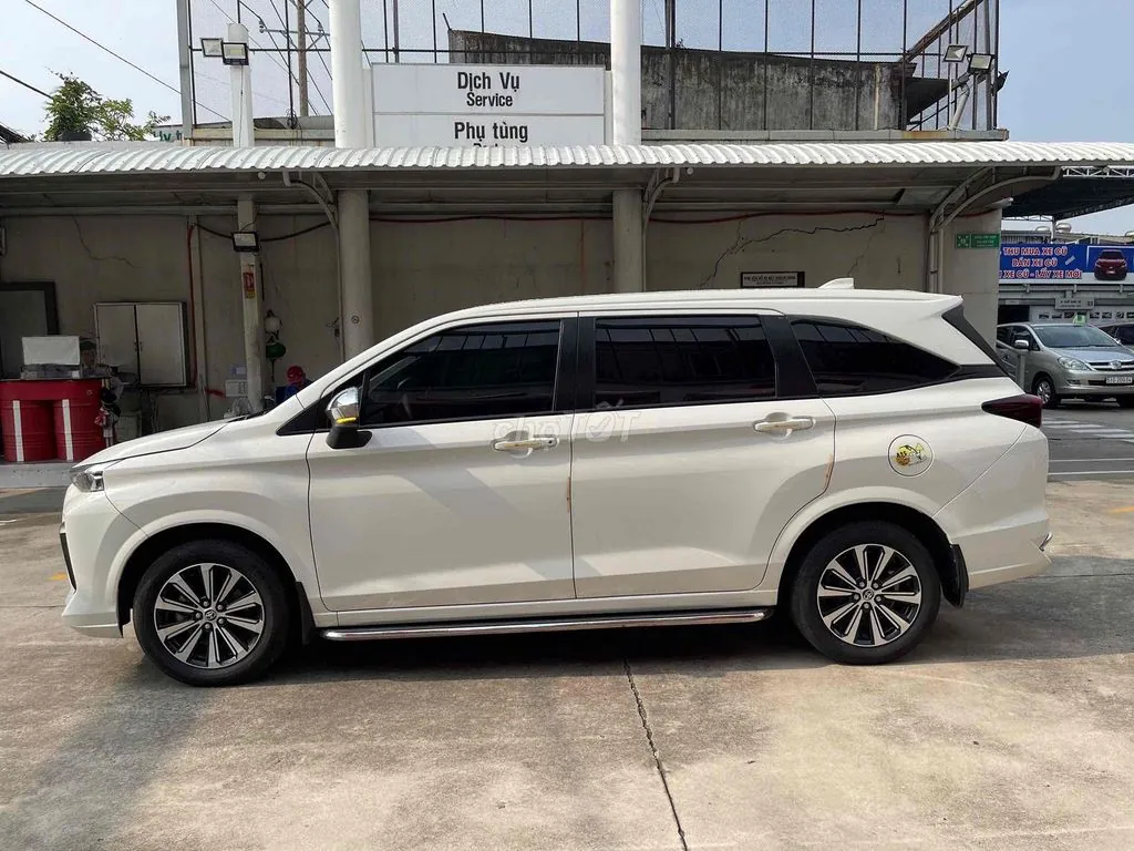 Toyota Avanza 2024 photo 4