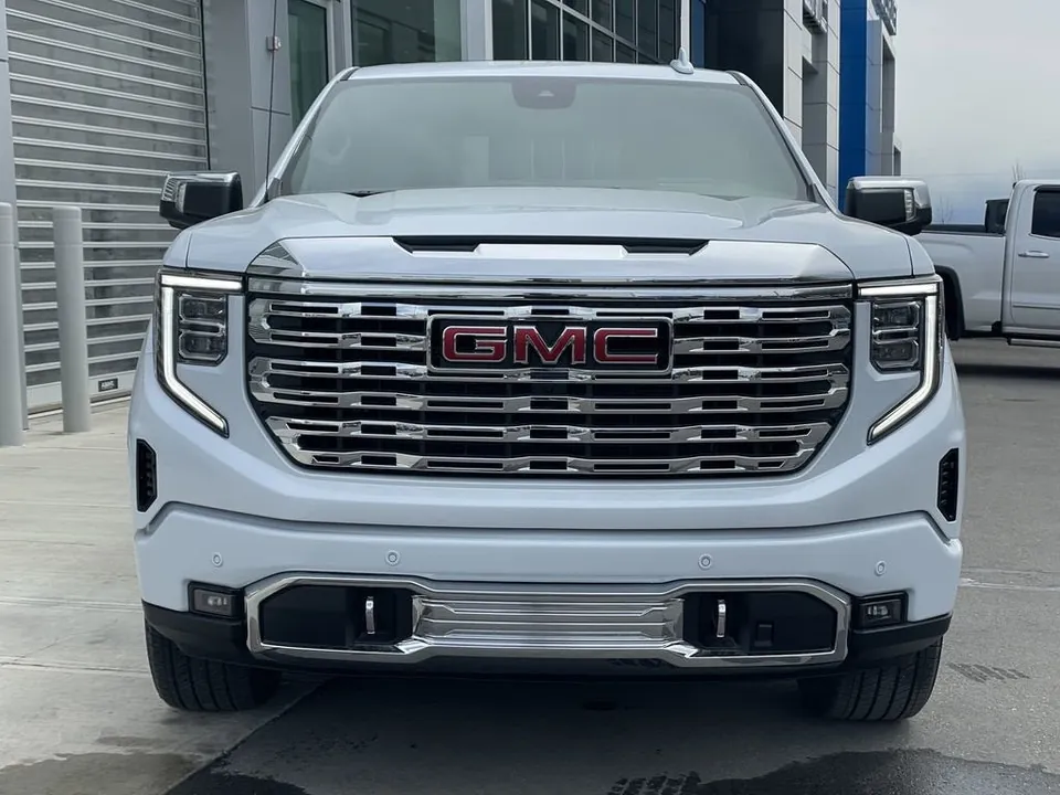 GMC Sierra 1500 2026 photo 2
