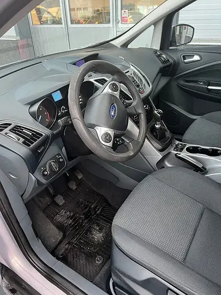 Ford Grand C-Max 2011 photo 4