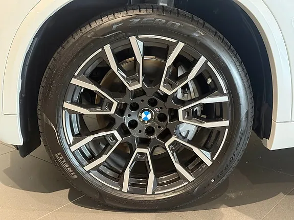 BMW X5 2025 photo 5