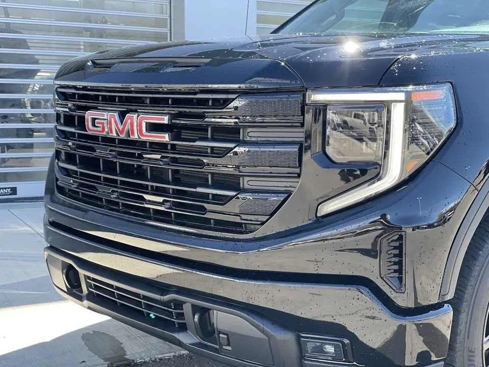 GMC Sierra 1500 2024 photo 3