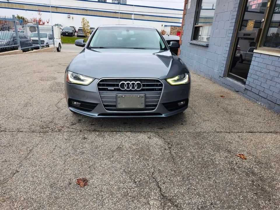 Audi A4 2014 photo 2