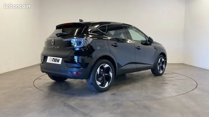 Renault Captur 2025 photo 2