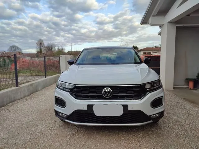 Volkswagen T-Roc 2020 photo 2