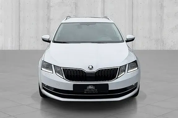 Skoda Octavia 2019 photo 2