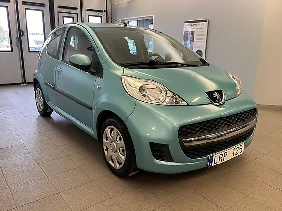 Peugeot 107 2011 photo 4