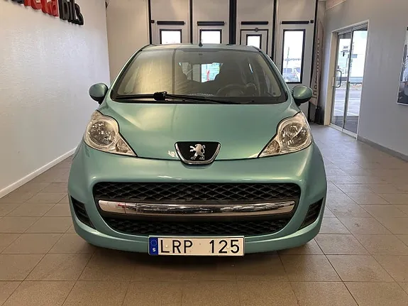 Peugeot 107 2011 photo 3