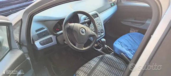 Fiat Grande Punto 2006 photo 5