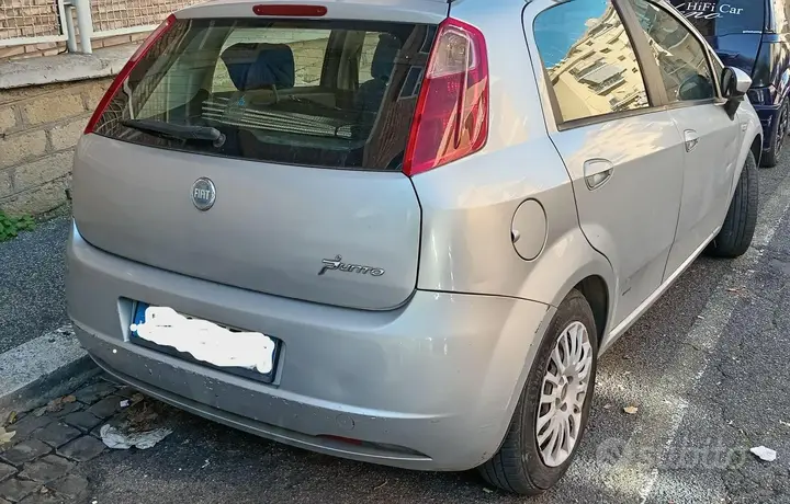 Fiat Grande Punto 2006 photo 2