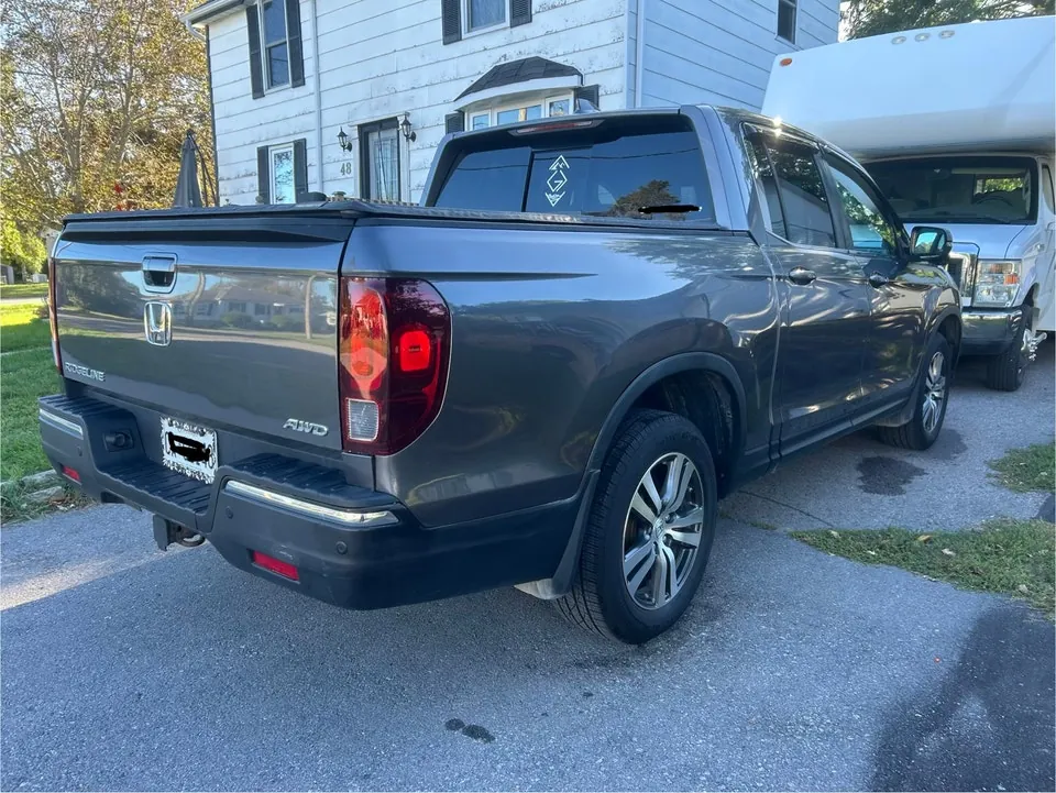 Honda Ridgeline 2017 photo 2