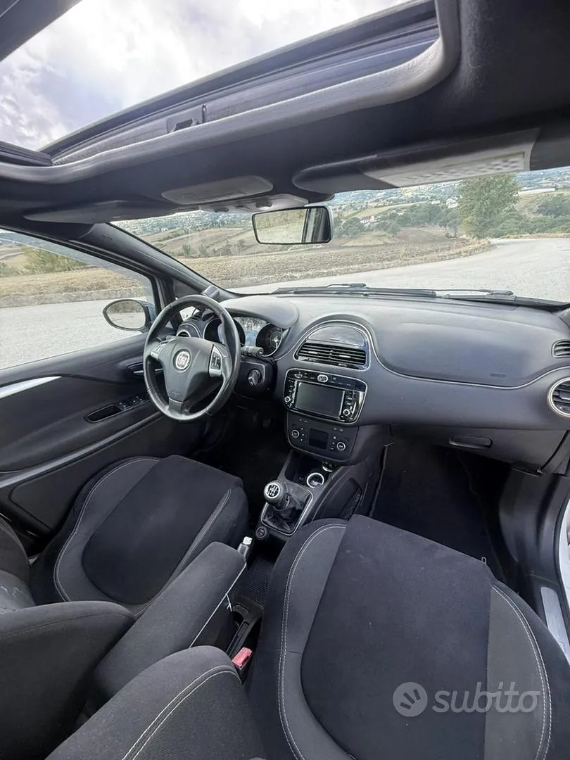 Fiat Punto 2013 photo 5