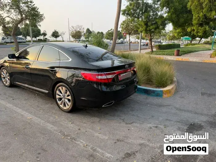 Hyundai Grandeur 2012 photo 2