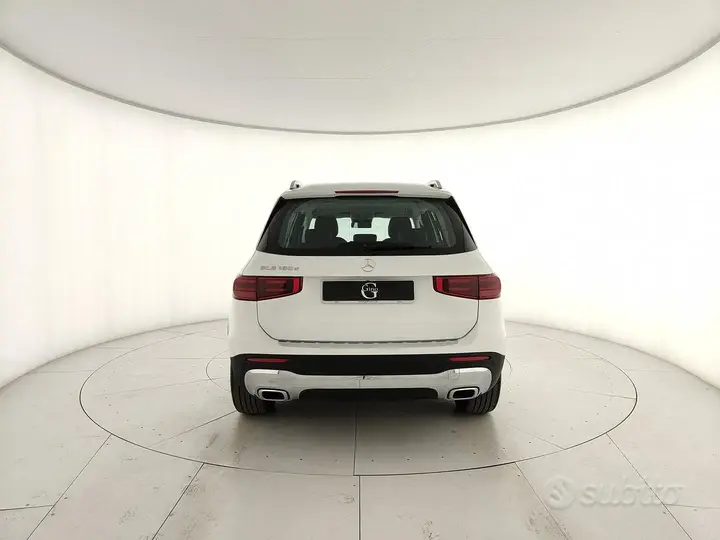 Mercedes-Benz Glb 2025 photo 4