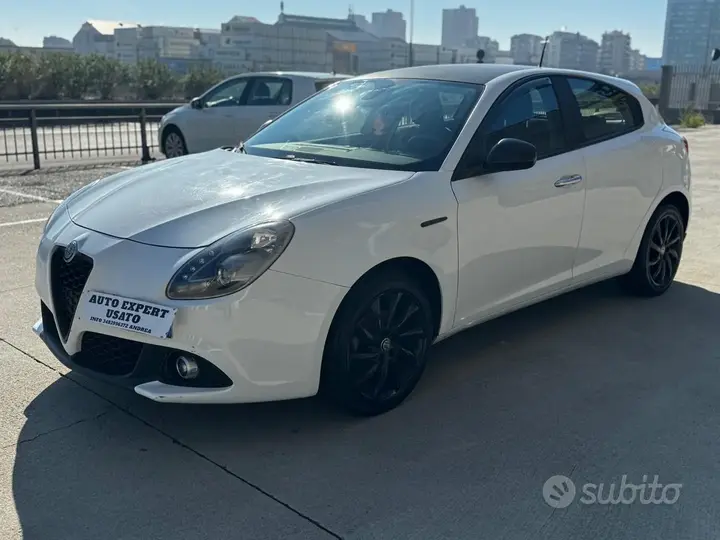 Alfa Romeo Giulietta 2018 photo 4