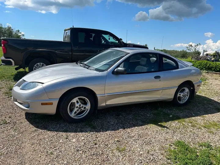 Pontiac Sunfire 2005 photo 3