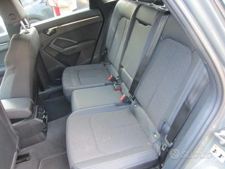 Audi Q3 2022 photo 5