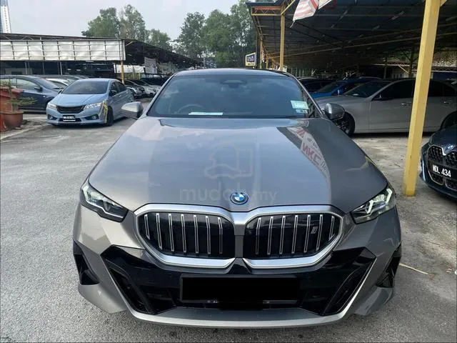 BMW I5
