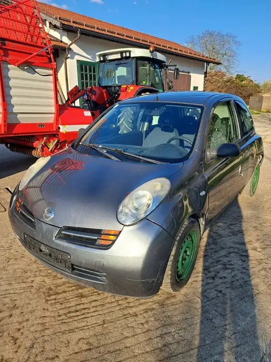 Nissan Micra 2004 photo 3