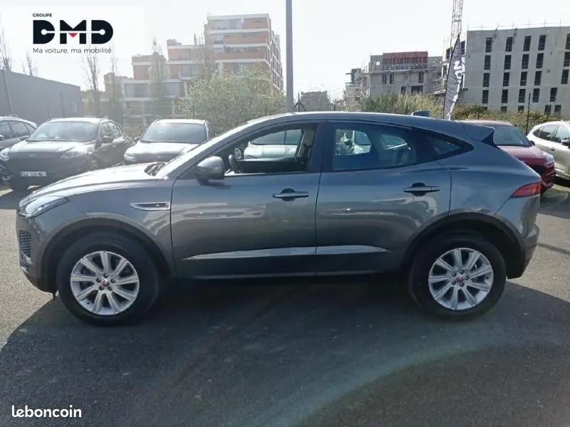 Jaguar E-Pace 2019 photo 2