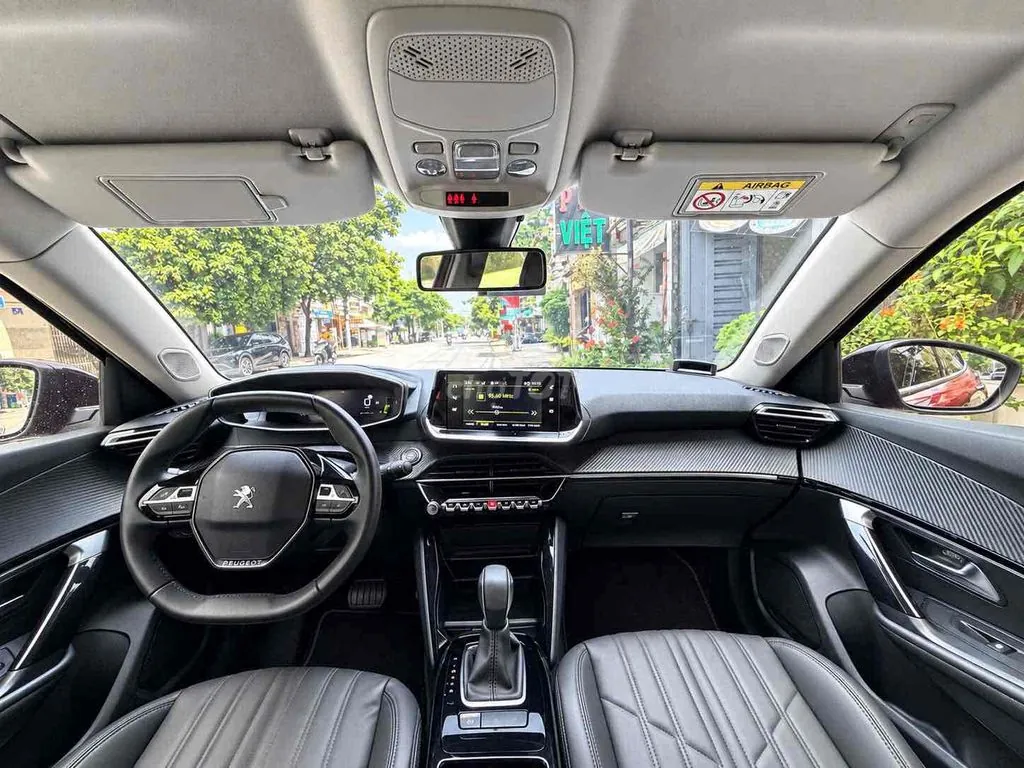 Peugeot 2008 2023 photo 4