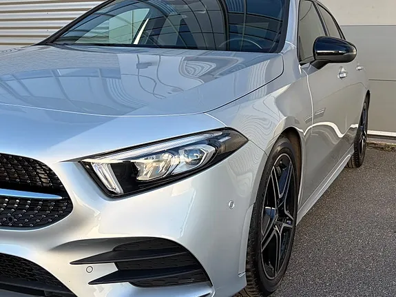 Mercedes-Benz A200 2018 photo 2