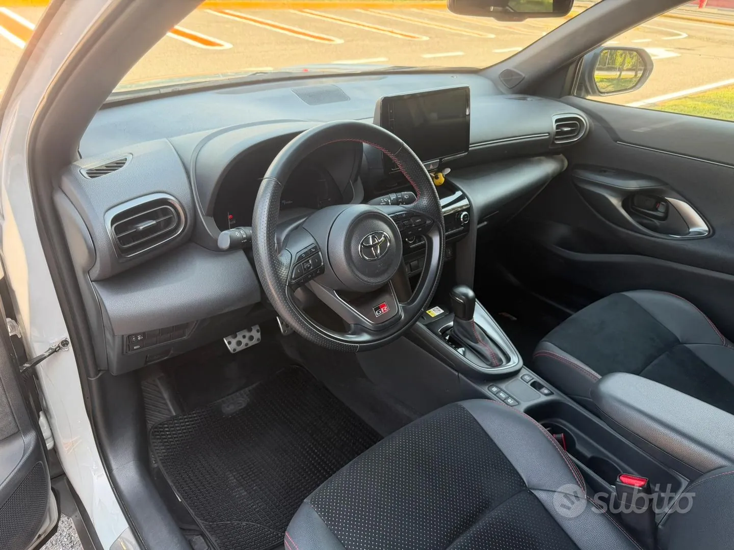 Toyota Yaris Cross 2023 photo 4