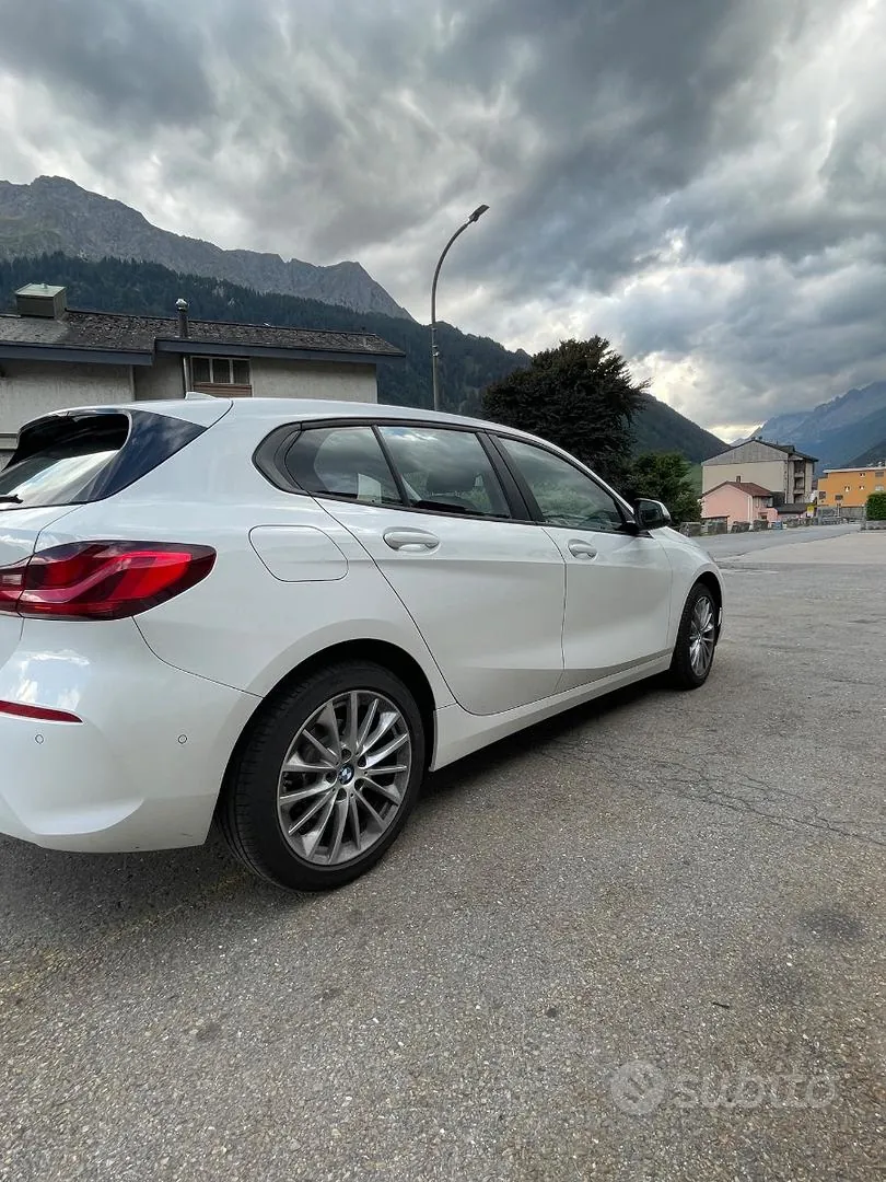 BMW 1 Series 2024 photo 5