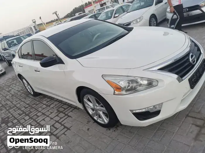 Nissan Altima 2013 photo 2