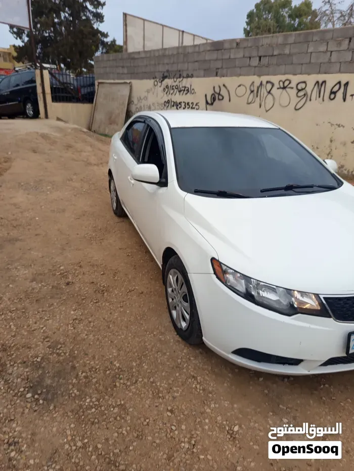 Kia Cerato 2012 photo 2
