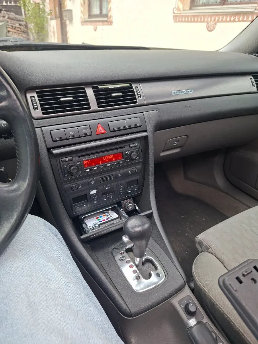 Audi A6 2002 photo 2