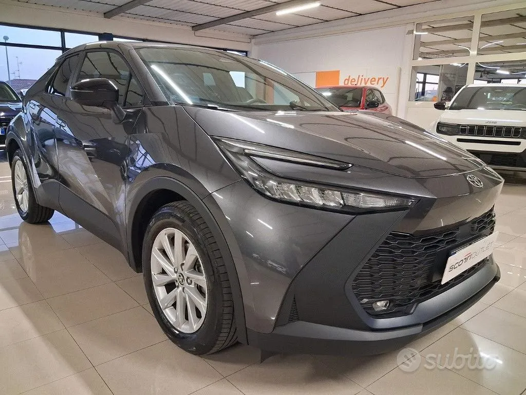 Toyota C-Hr 2025 photo 4