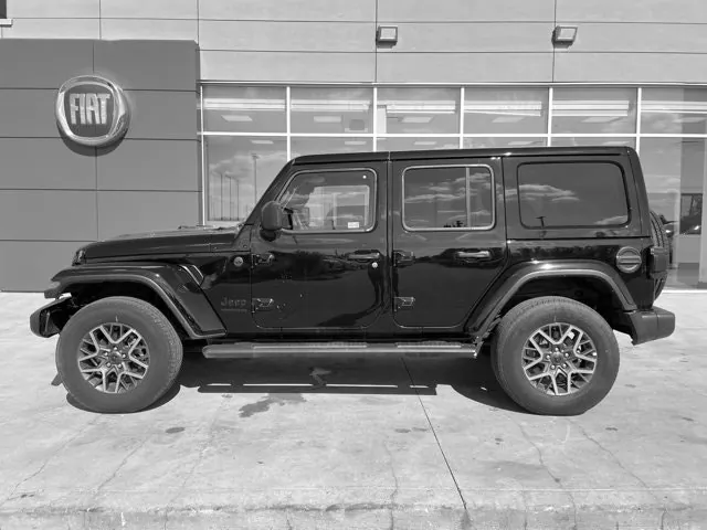 Jeep Wrangler 2025 photo 2