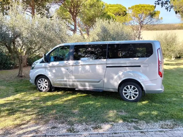 Ford Tourneo Custom 2022 photo 2