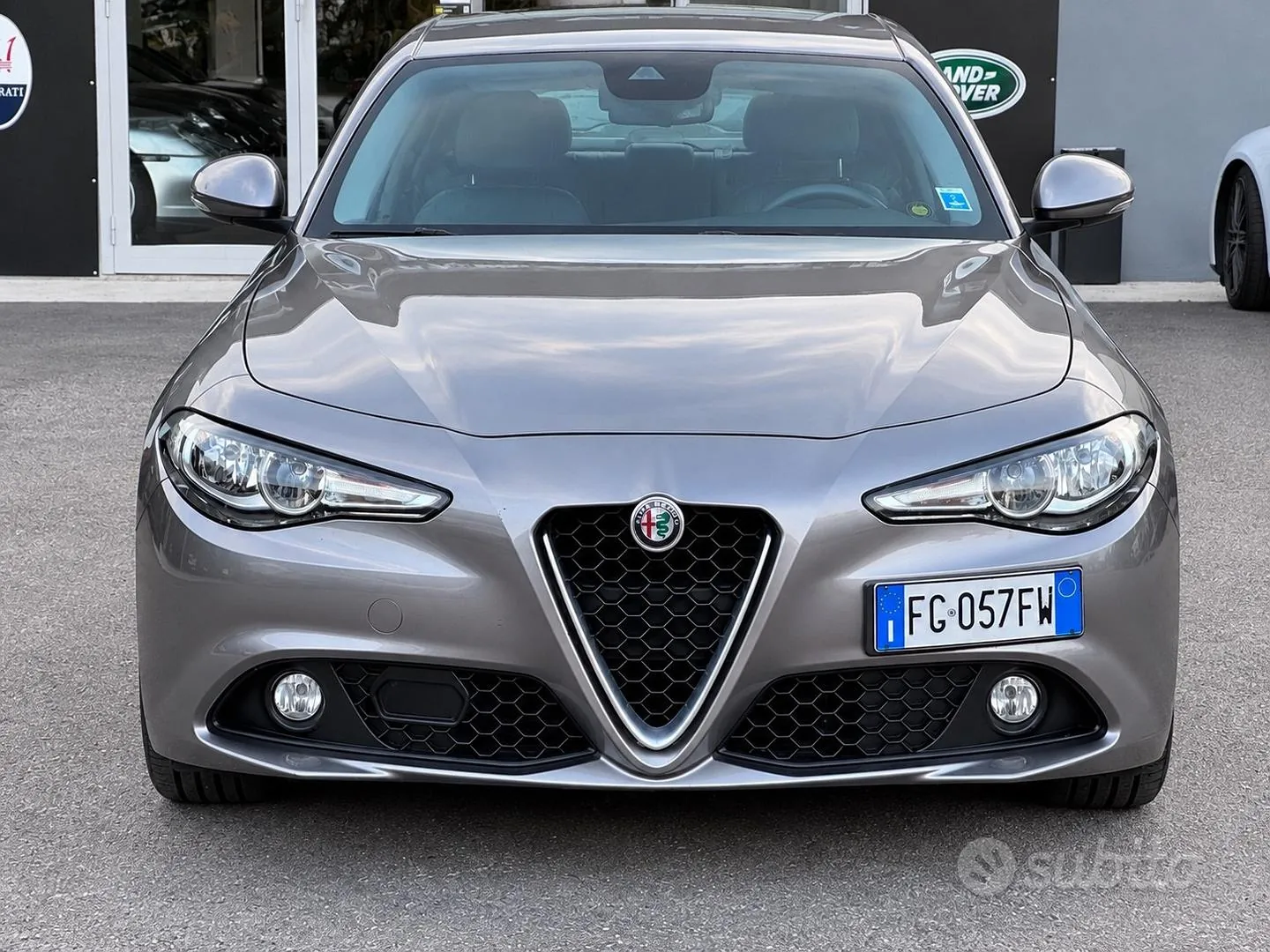 Alfa Romeo Giulia 2017 photo 2