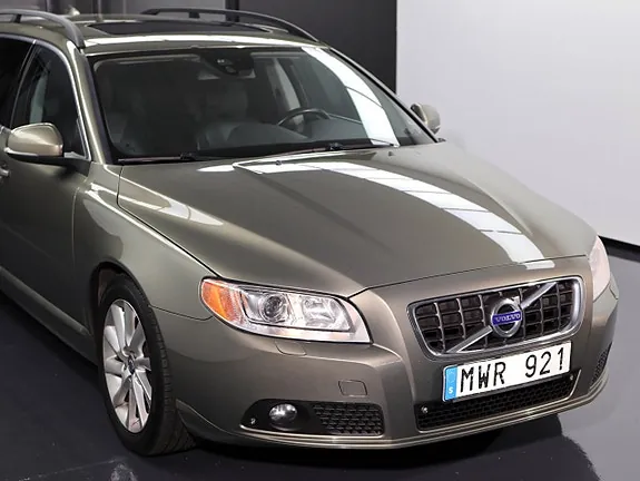 Volvo V70 2013 photo 4