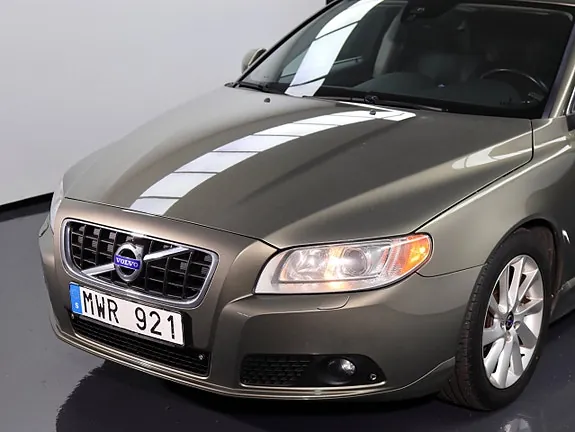 Volvo V70 2013 photo 3