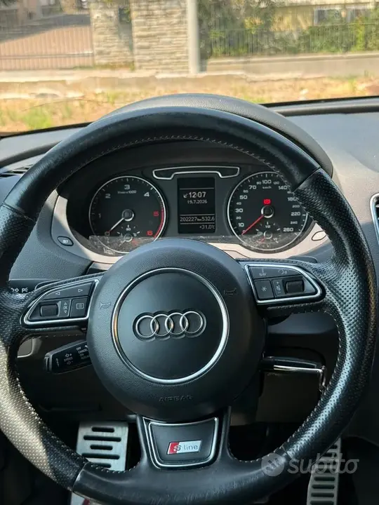Audi Q3 2014 photo 2