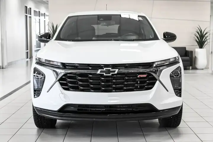 Chevrolet Trax 2025 photo 2