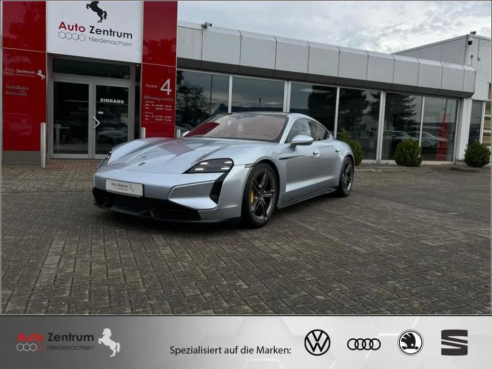 Porsche Taycan Turbo S