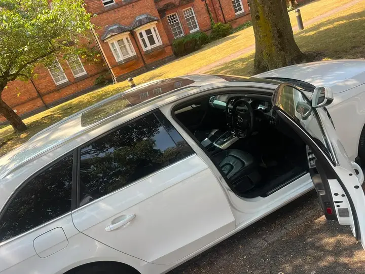 Audi A4 Avant 2011 photo 5