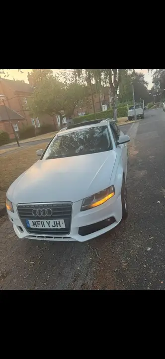 Audi A4 Avant 2011 photo 2