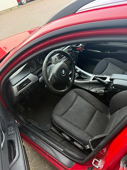 BMW 320D 2007 photo 2