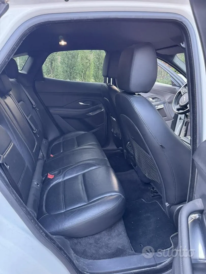Jaguar E-Pace 2020 photo 5
