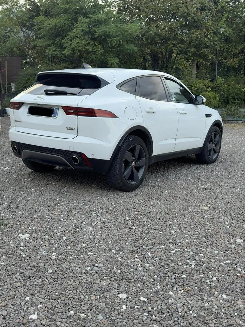 Jaguar E-Pace 2020 photo 2
