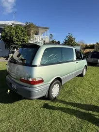 Toyota Lucida 1996 photo 2