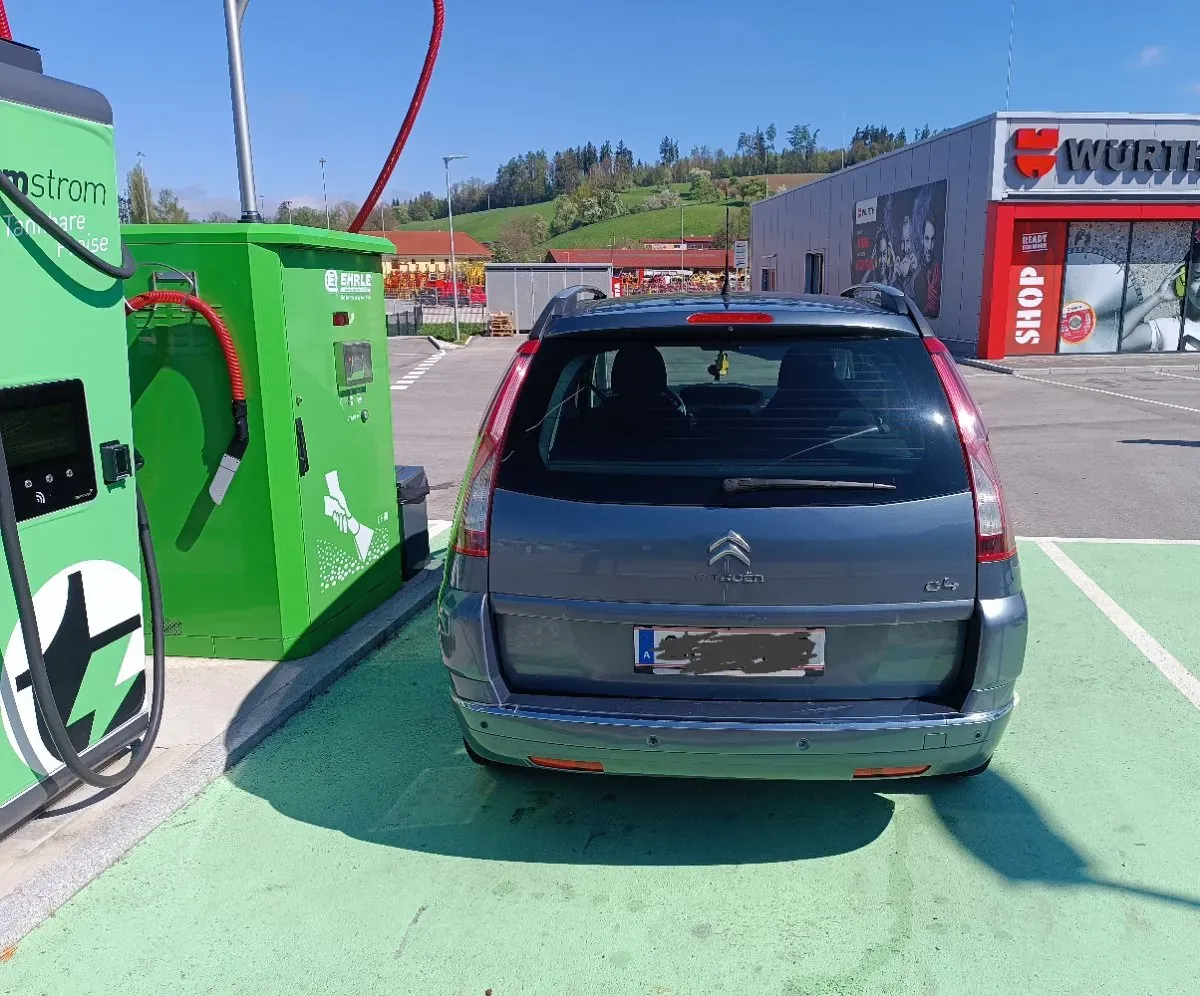 Citroen C4 Picasso 2011 photo 2