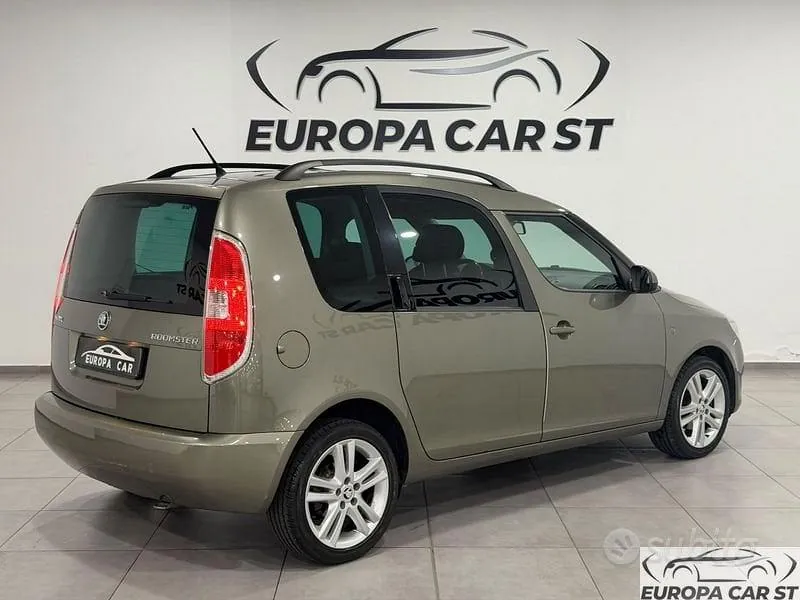 Skoda Roomster 2015 photo 3